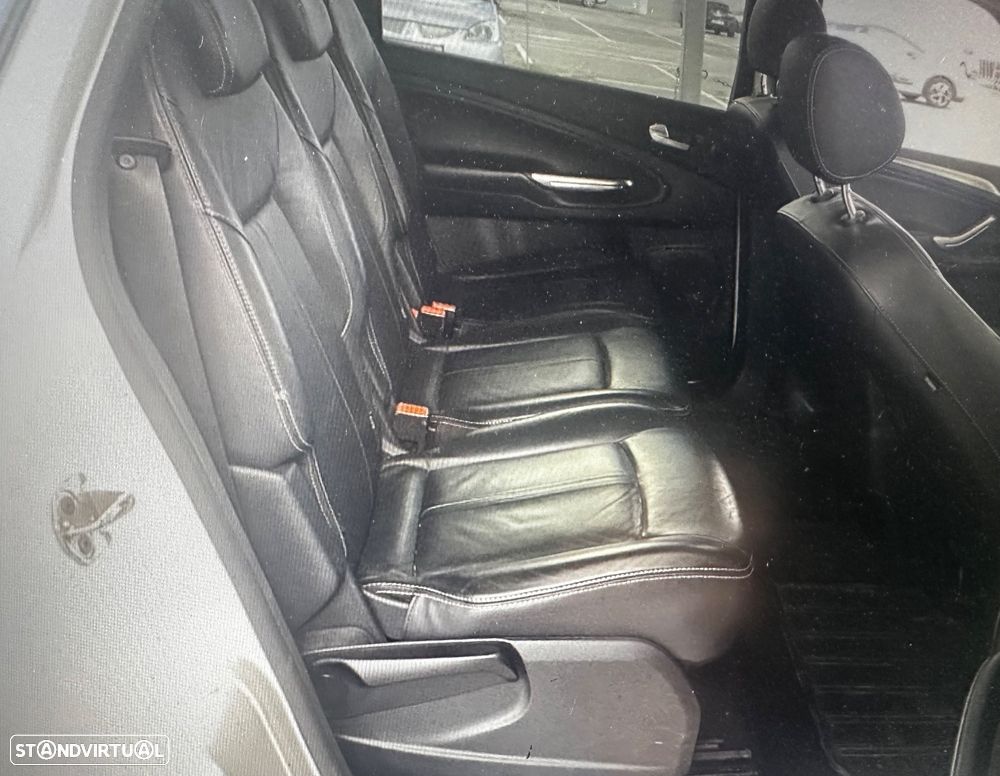 Ford S-Max 2.0 TDCi Titanium 7L - 9