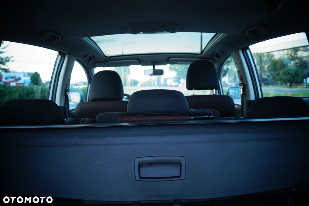 Toyota Verso 1.6 Sol EU5 - 13
