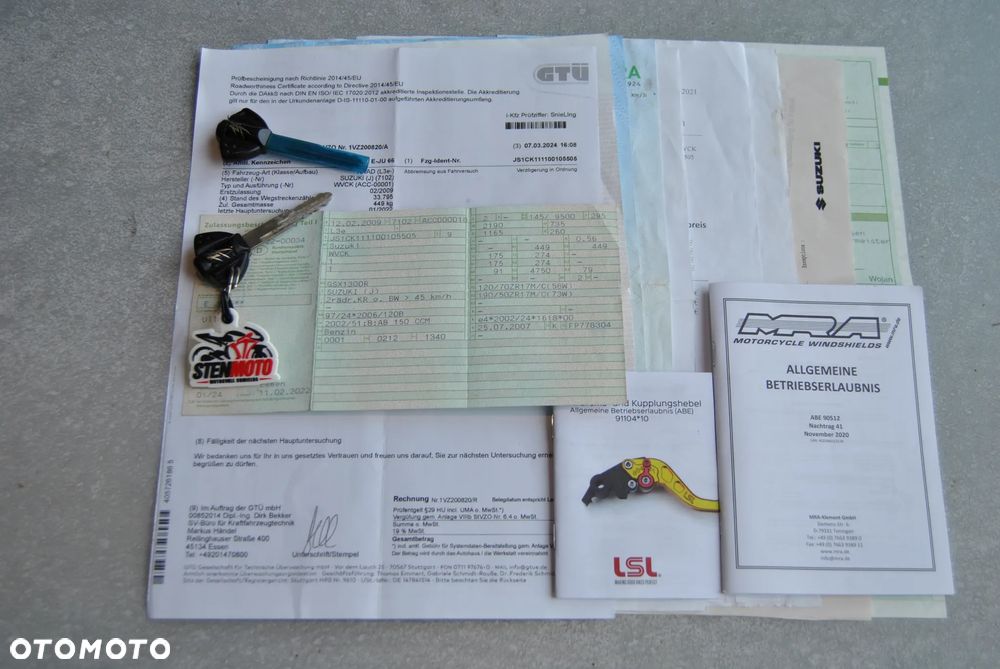 Suzuki GSX-R - 19