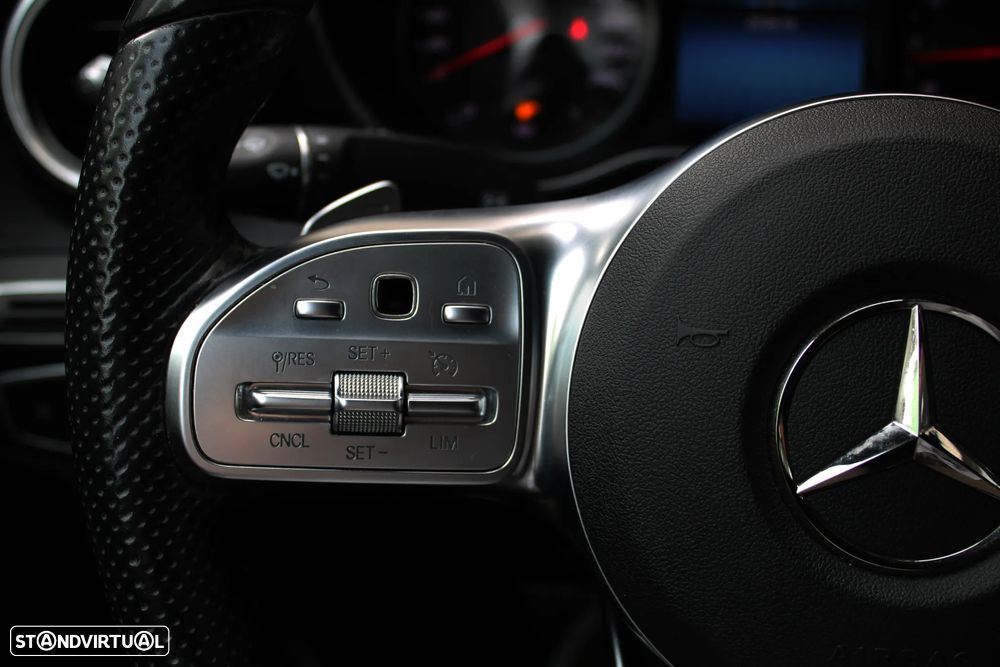 Mercedes-Benz C 300 AMG Line - 33