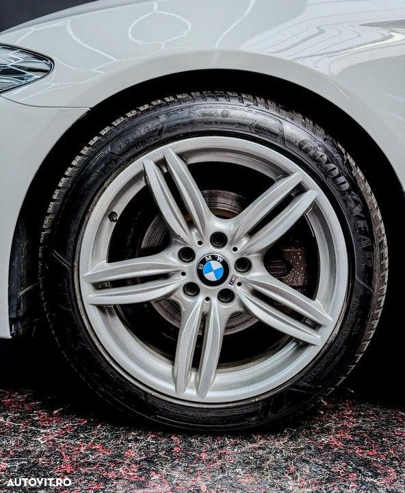 BMW Seria 5 520d Efficient Dynamics Edition - 17