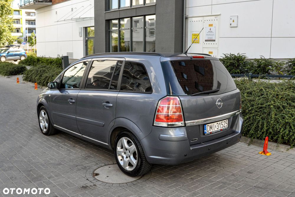 Opel Zafira - 3