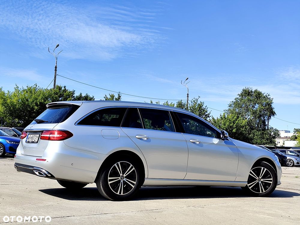 Mercedes-Benz Klasa E 220 d 4-Matic 9G-TRONIC - 6