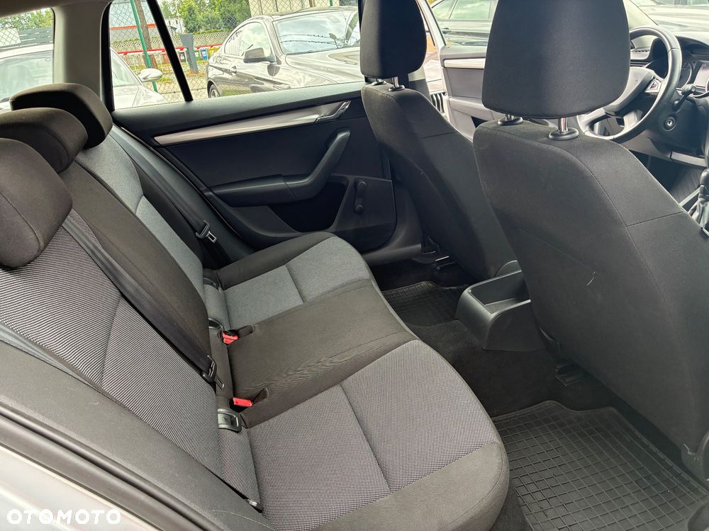Skoda Octavia 1.6 TDI Active - 15