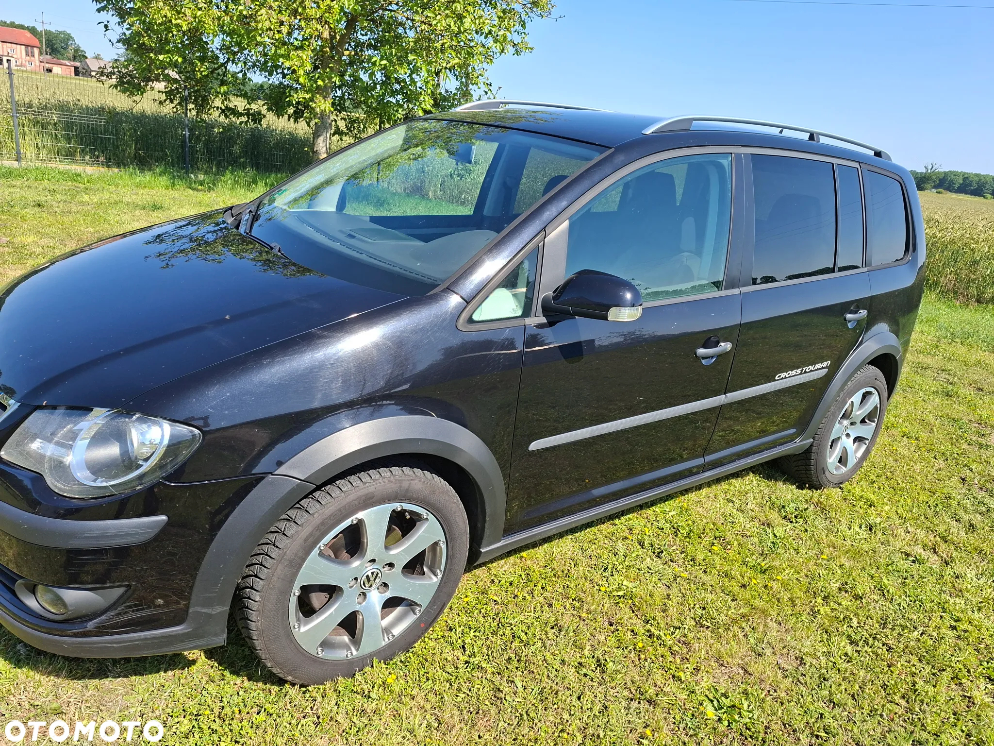 Volkswagen Touran 2.0 TDI Highline - 4