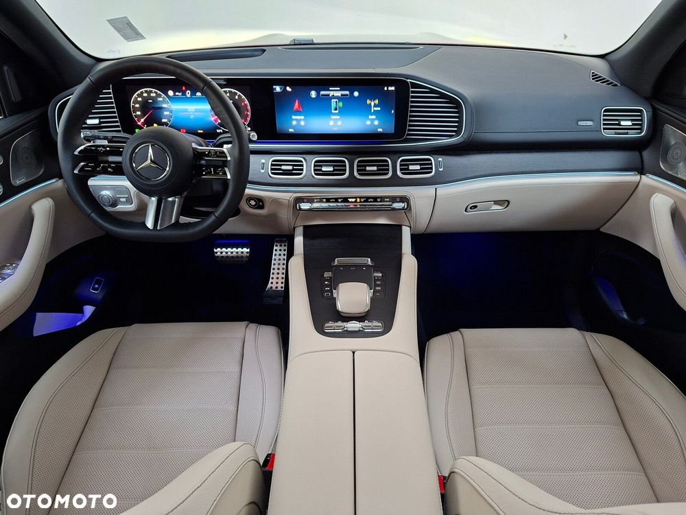 Mercedes-Benz GLS - 9