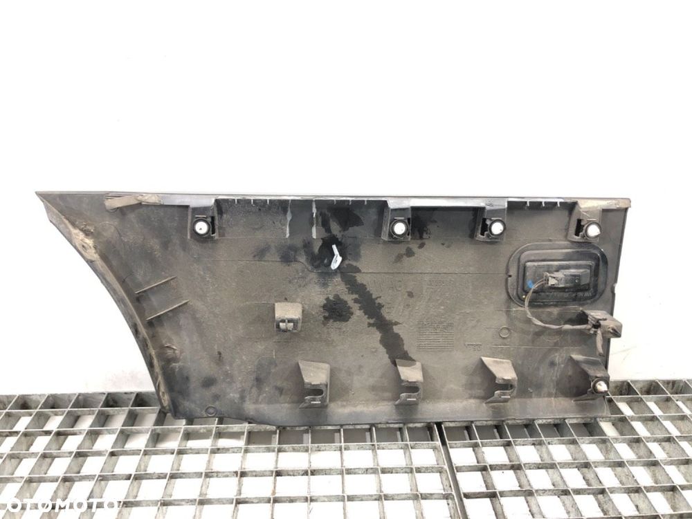 LISTWA BOCZNA PRAWA  MAN TGE Autobus 2017 - 2022 2.0 TDI 130 kW [177 KM] olej napędowy 2017 - 2022 - 5