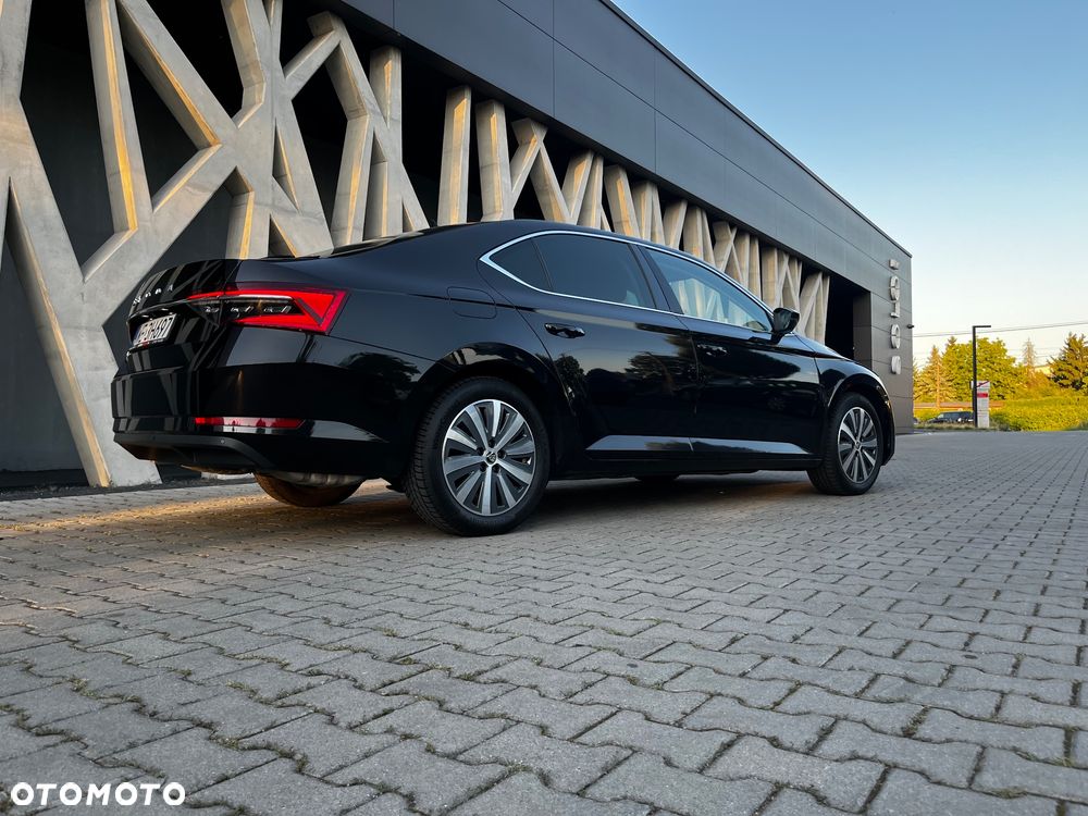 Skoda Superb 2.0 TSI Style DSG - 11
