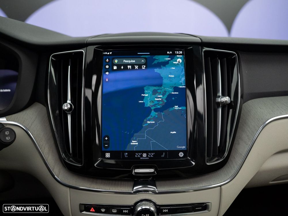 Volvo XC 60 2.0 T6 PHEV Plus Bright AWD - 29