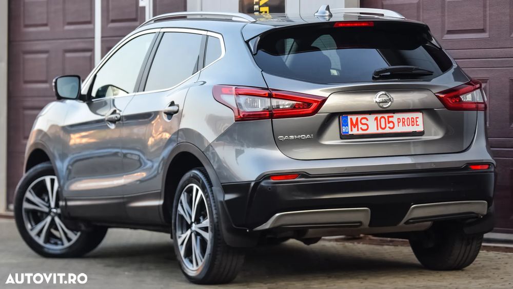Nissan Qashqai 1.6 DIG-T TEKNA - 3