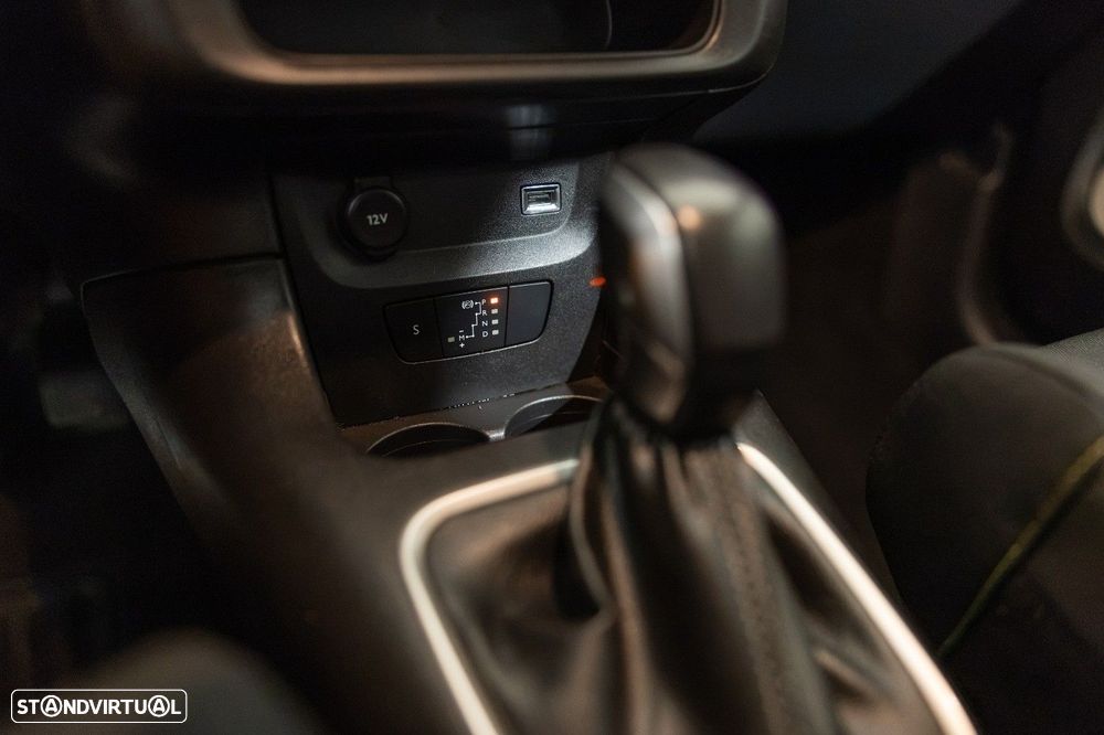 Citroën C3 1.2 PureTech Shine EAT6 - 18