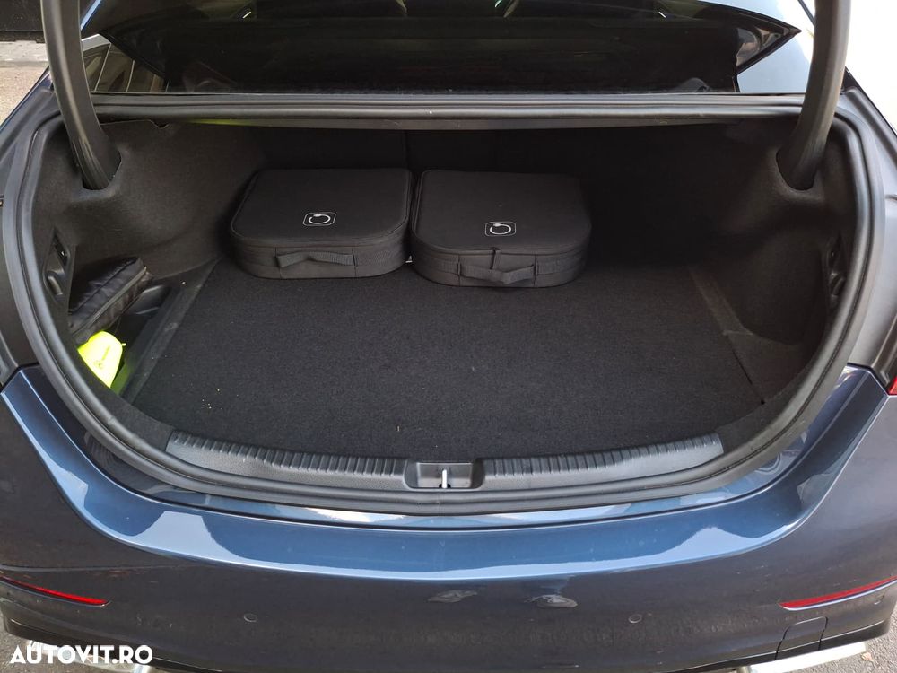 Mercedes-Benz C 400 e 4MATIC 9G-TRONIC - 24