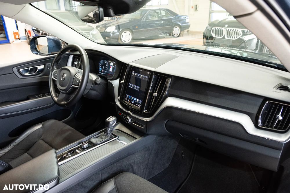 Volvo XC 60 D4 Momentum - 30