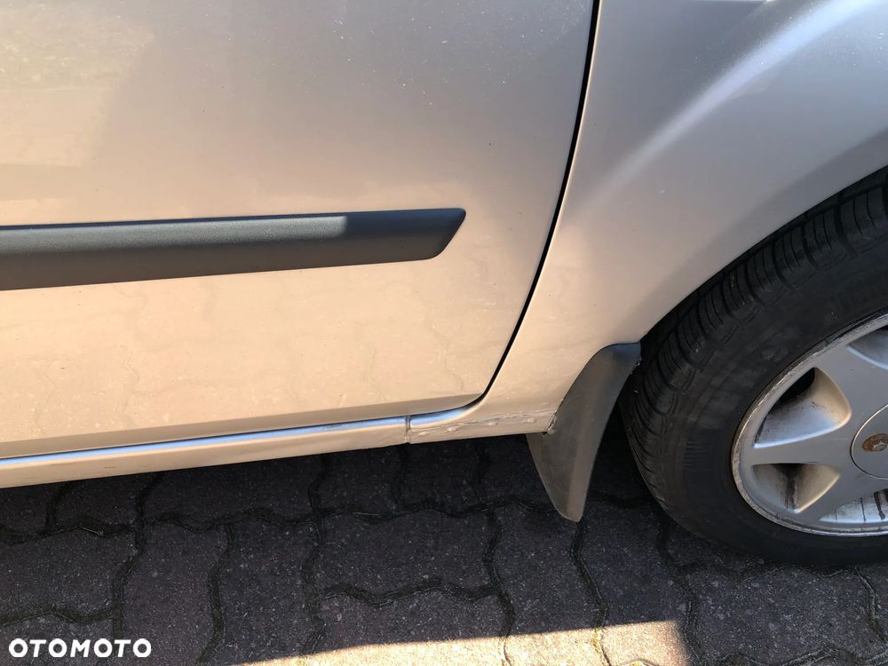 Ford Fiesta 1.4 TDCI - 19