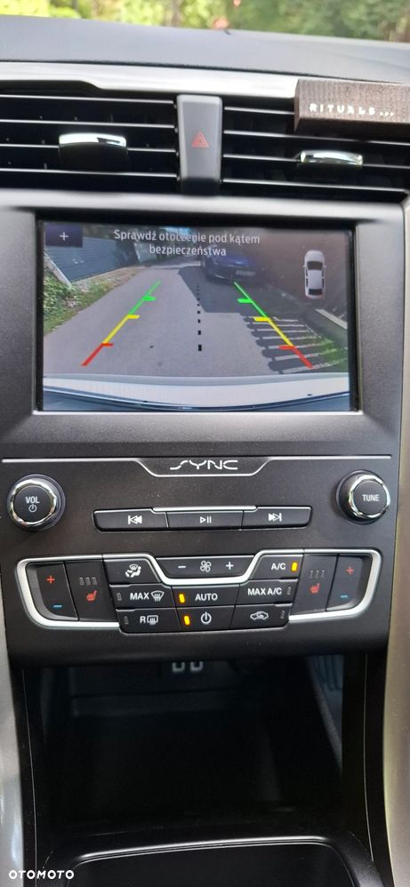 Ford Fusion - 20