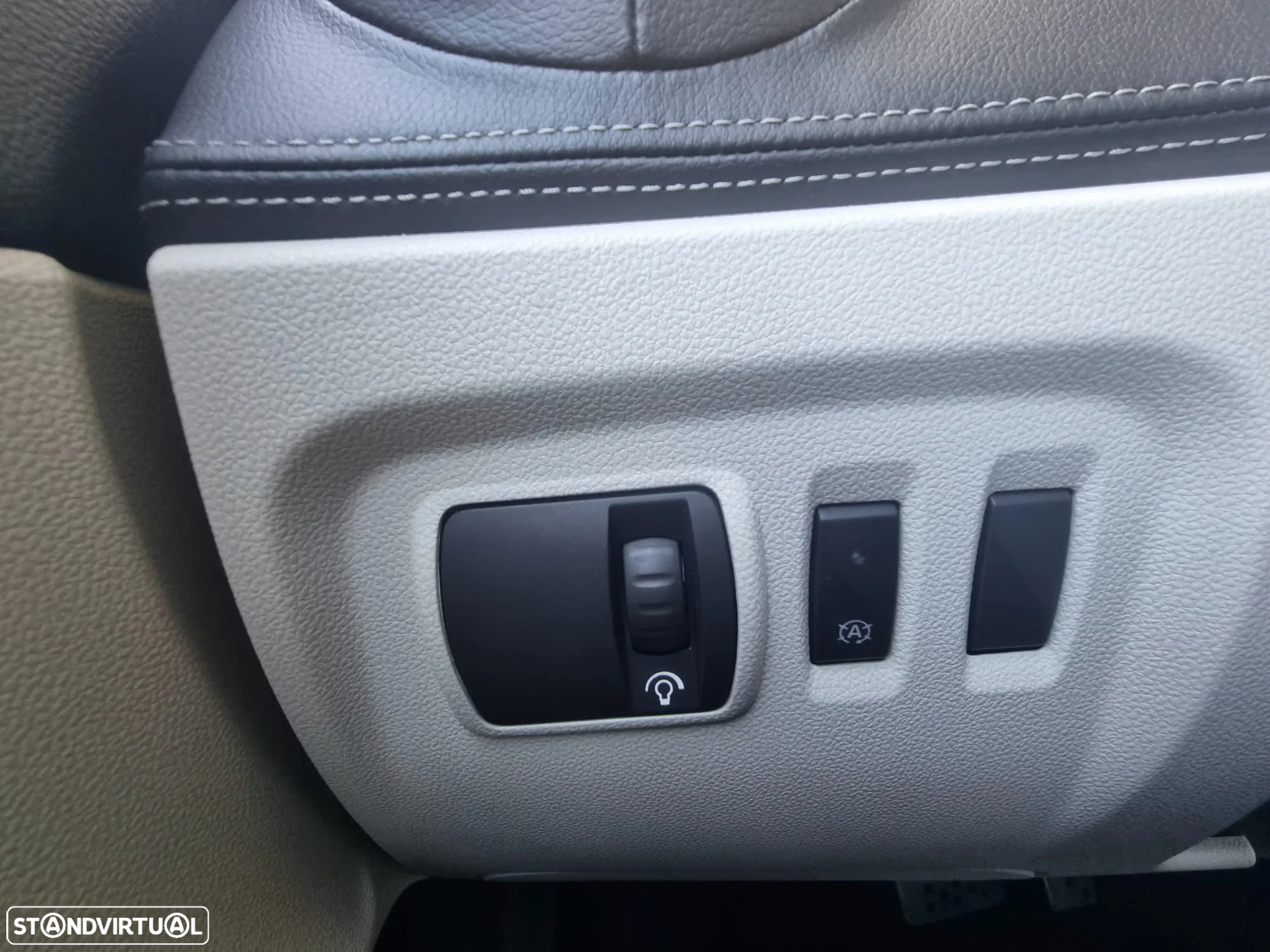 Renault Captur 1.5 dCi Initiale Paris EDC - 35