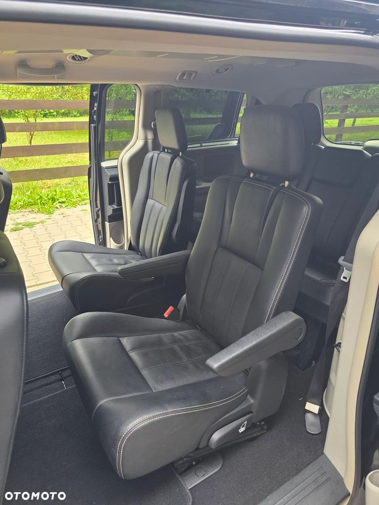 Lancia Voyager 2.8 CRD16v Gold - 21