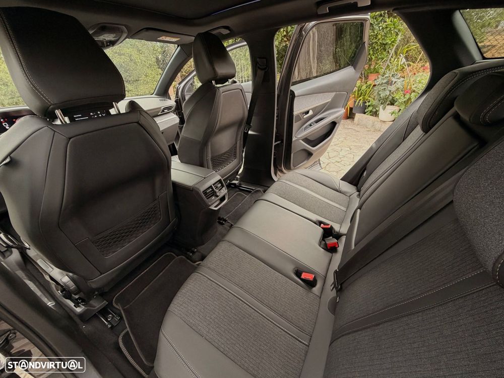 Peugeot 3008 1.5 BlueHDi GT Line EAT8 - 29