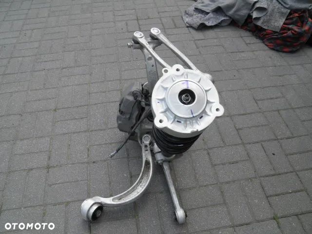 ZAWIESZENIE LEWE PRAWE AUDI A4 B9 8W LIFT - 8