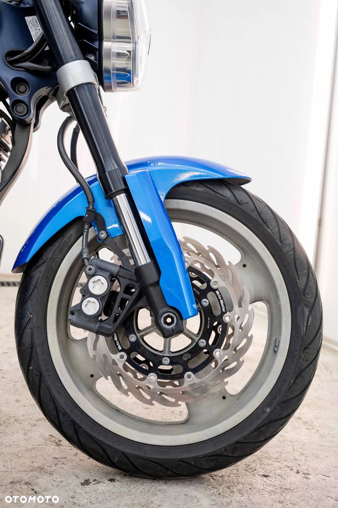 Yamaha MT - 33