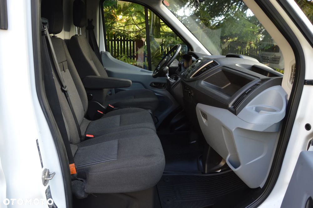 Ford Transit - 28