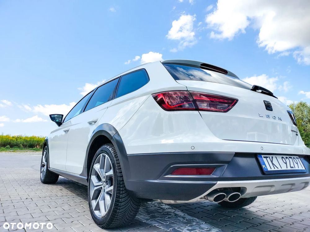 Seat Leon 2.0 TDI DPF Start&Stop DSG XCELLENCE - 9