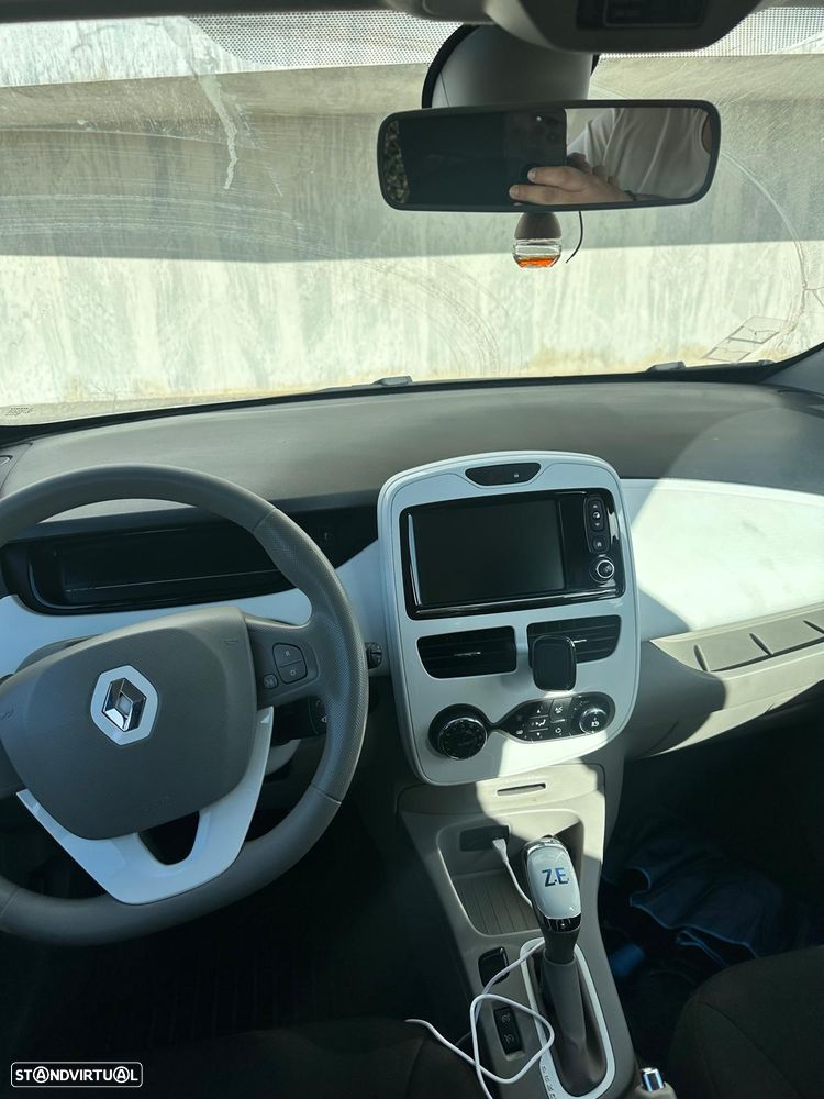 Renault Zoe (c/ Bateria) 41 kwh Life - 6