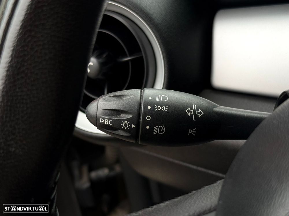 MINI 3 Portas Cooper D - 11