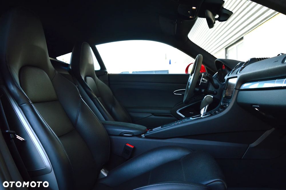 Porsche 718 Cayman - 19