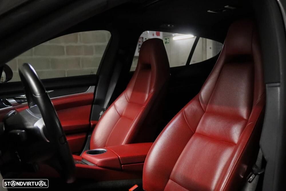 Porsche Panamera - 33