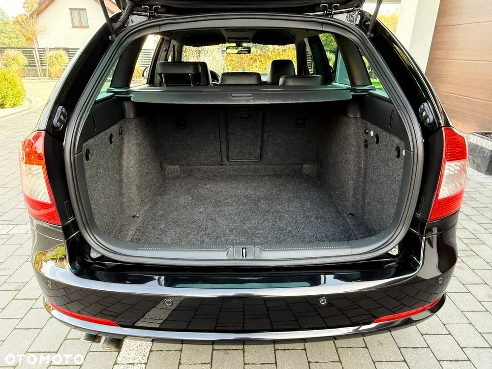 Skoda Octavia II Combi RS - 35