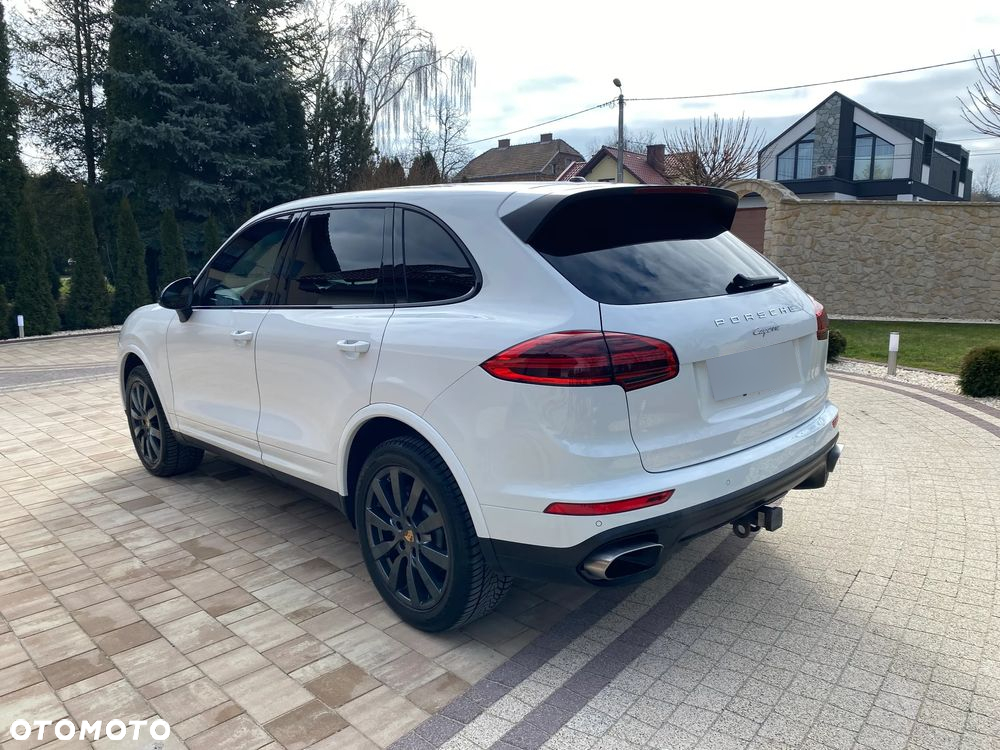 Porsche Cayenne Platinum Edition - 4