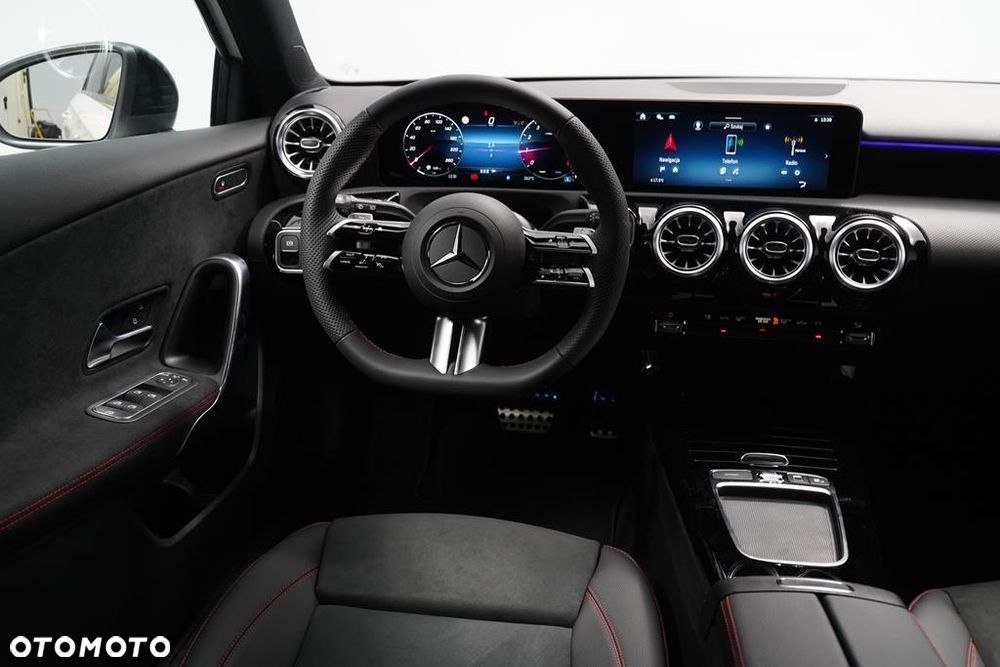 Mercedes-Benz Klasa A 200 AMG Line 7G-DCT - 13