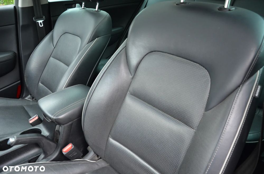 Kia Sportage 1.7 CRDI Business Line L 2WD - 26