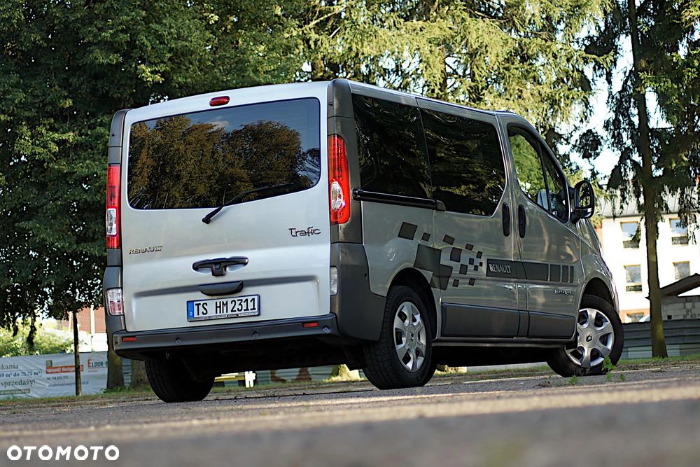 Renault Trafic L1H1 Passenger Lux - 15