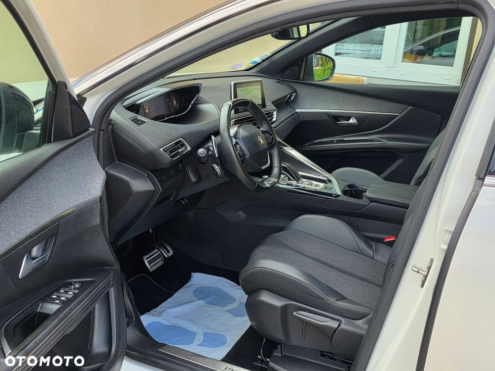 Peugeot 5008 PureTech 180 EAT8 Stop & Start GT - 18