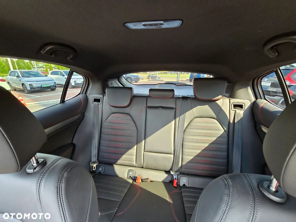 Alfa Romeo Stelvio 2.0 Turbo Tributo Italiano Q4 - 31