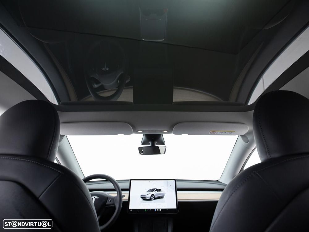 Tesla Model Y Long Range Dual Motor AWD - 7