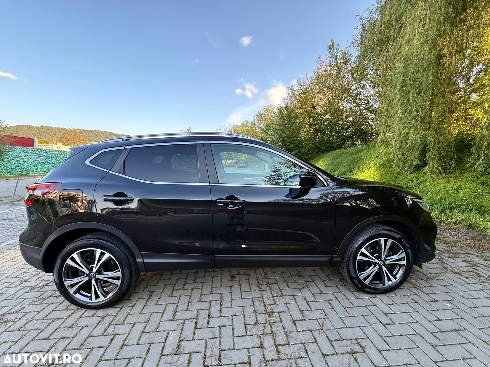 Nissan Qashqai 1.5 DCI TEKNA - 11