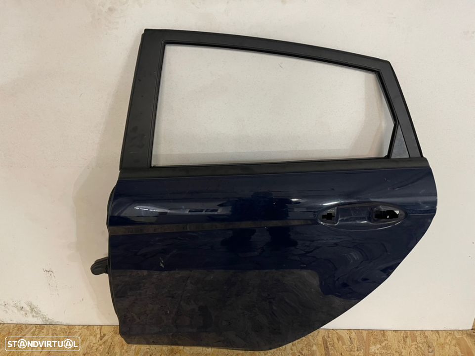 Porta Ford Fiesta MK6 2016 Traseira Esquerda - 1