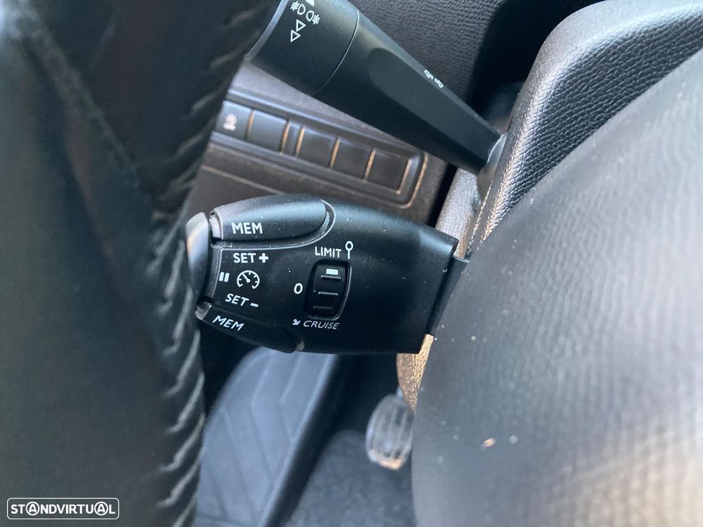 Peugeot 308 SW BlueHDi 130 Stop & Start Style - 16