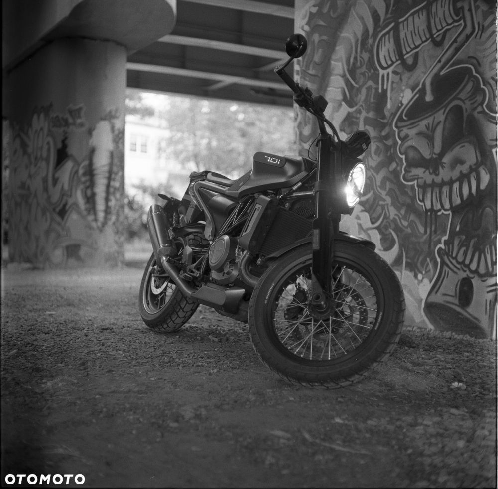 Husqvarna Svartpilen - 2