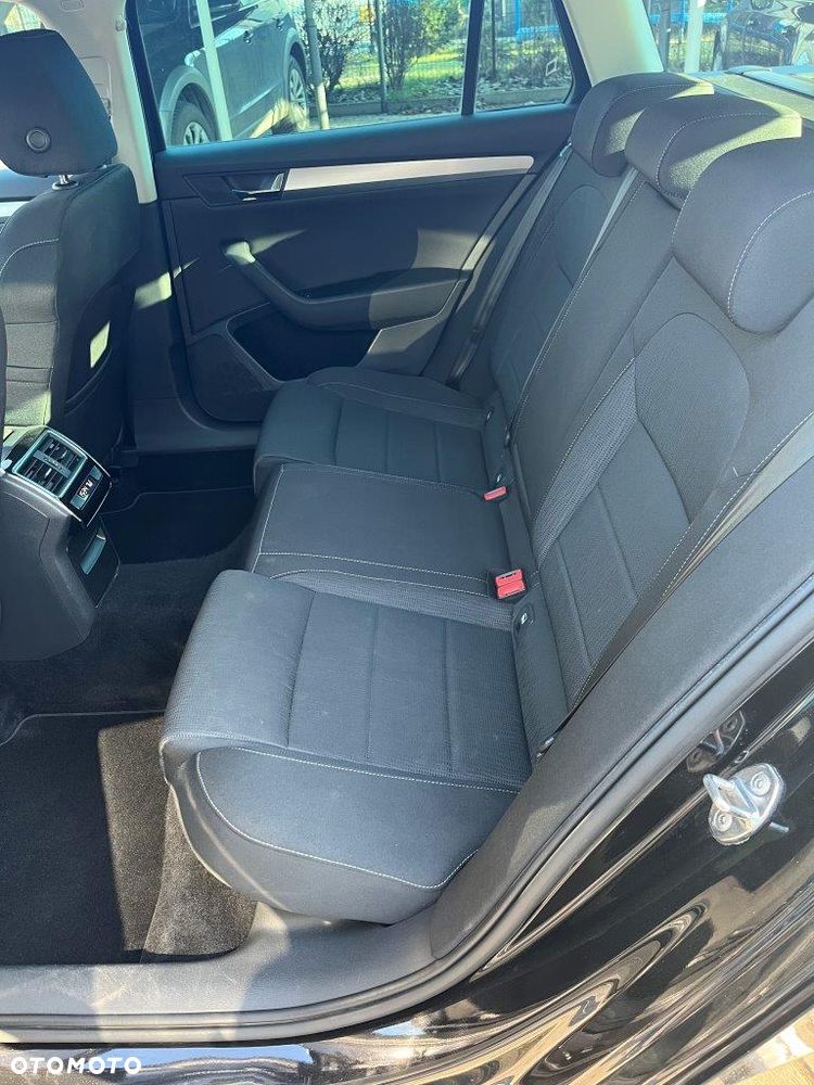 Skoda Superb 2.0 TDI Ambition DSG - 10