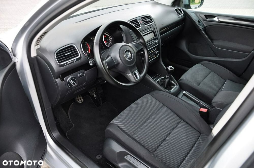 Volkswagen Golf - 29