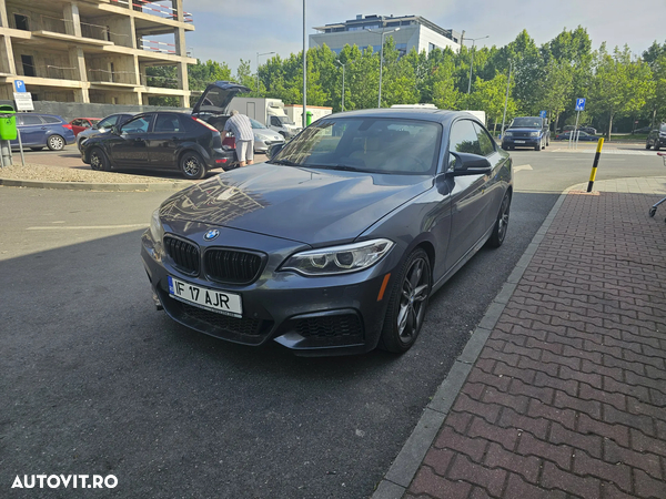 BMW M2 M240i xDrive AT