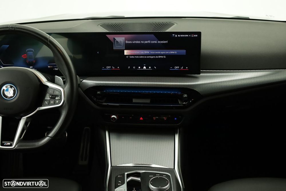BMW 330 e Edição Desportiva M Auto - 10