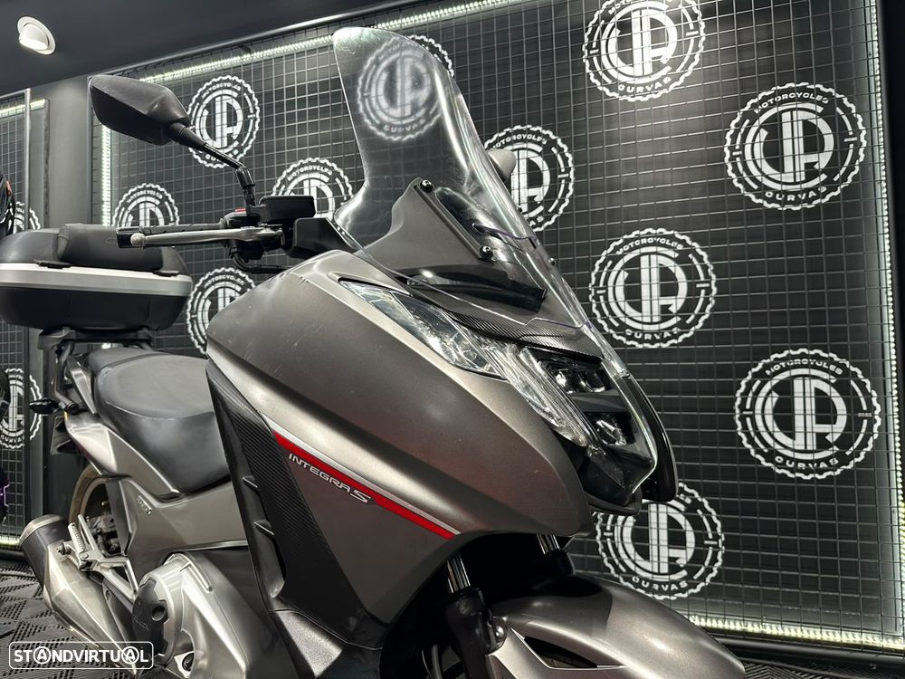 Honda Integra S NC750D - 5