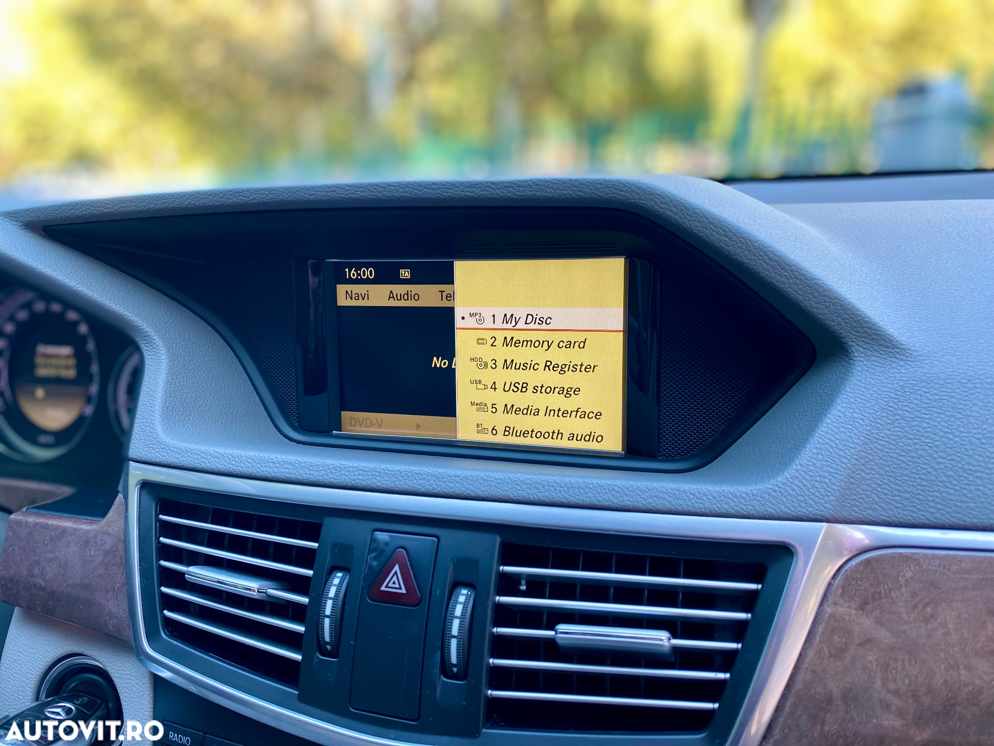 Mercedes-Benz E 220 BlueTEC BlueEFFICIENCY Edition Elegance - 13