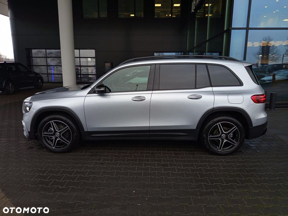 Mercedes-Benz GLB - 3