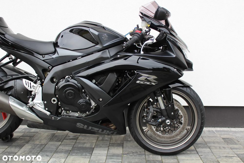 Suzuki GSX-R - 11